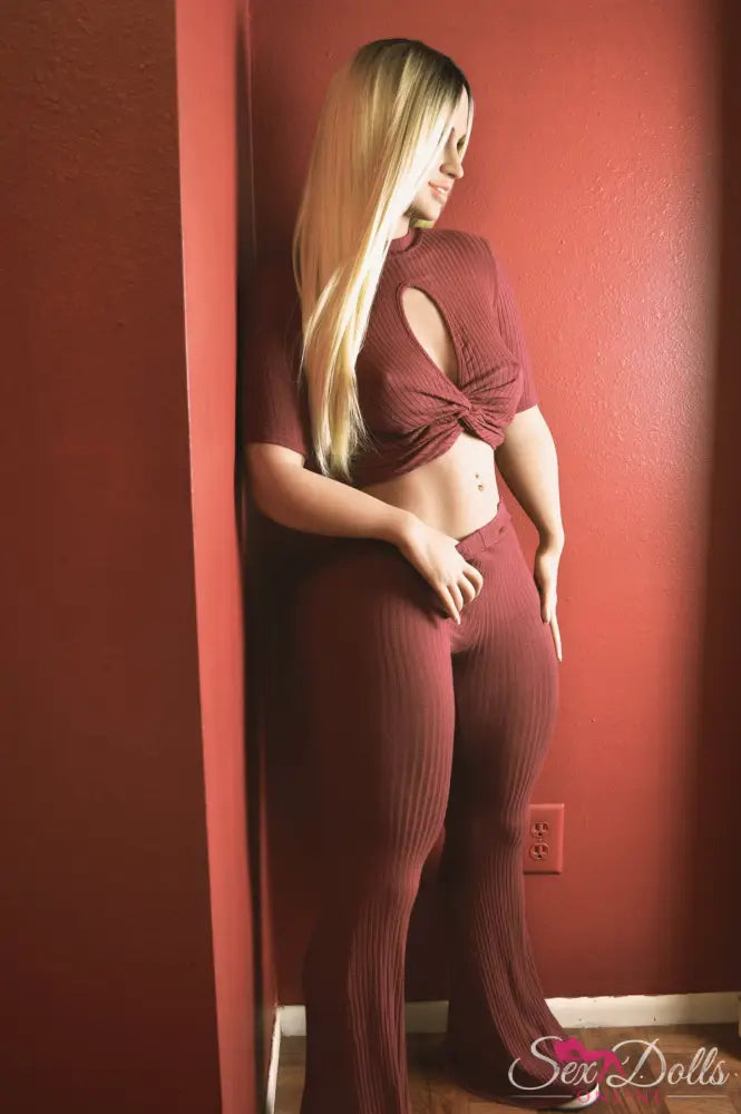 WM 156cm B-Cup #195 Head – A-Series Blonde Tease with Big Ass S-TPE
