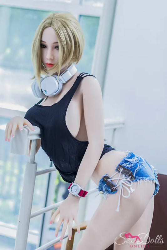 ELIRA – 168CM E cup with #70 head A Sex Doll S-TPE